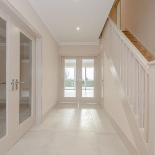 Interior 06
